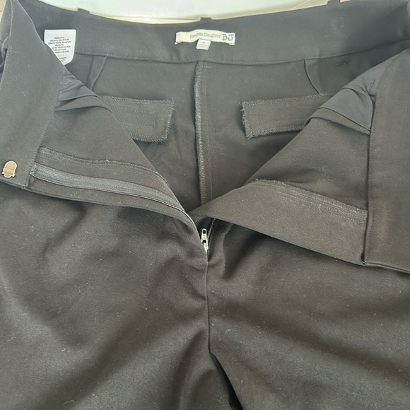 Favorite Daughter black pleated trouser pant side pocket back pocket clasp close - Picture 4 of 16